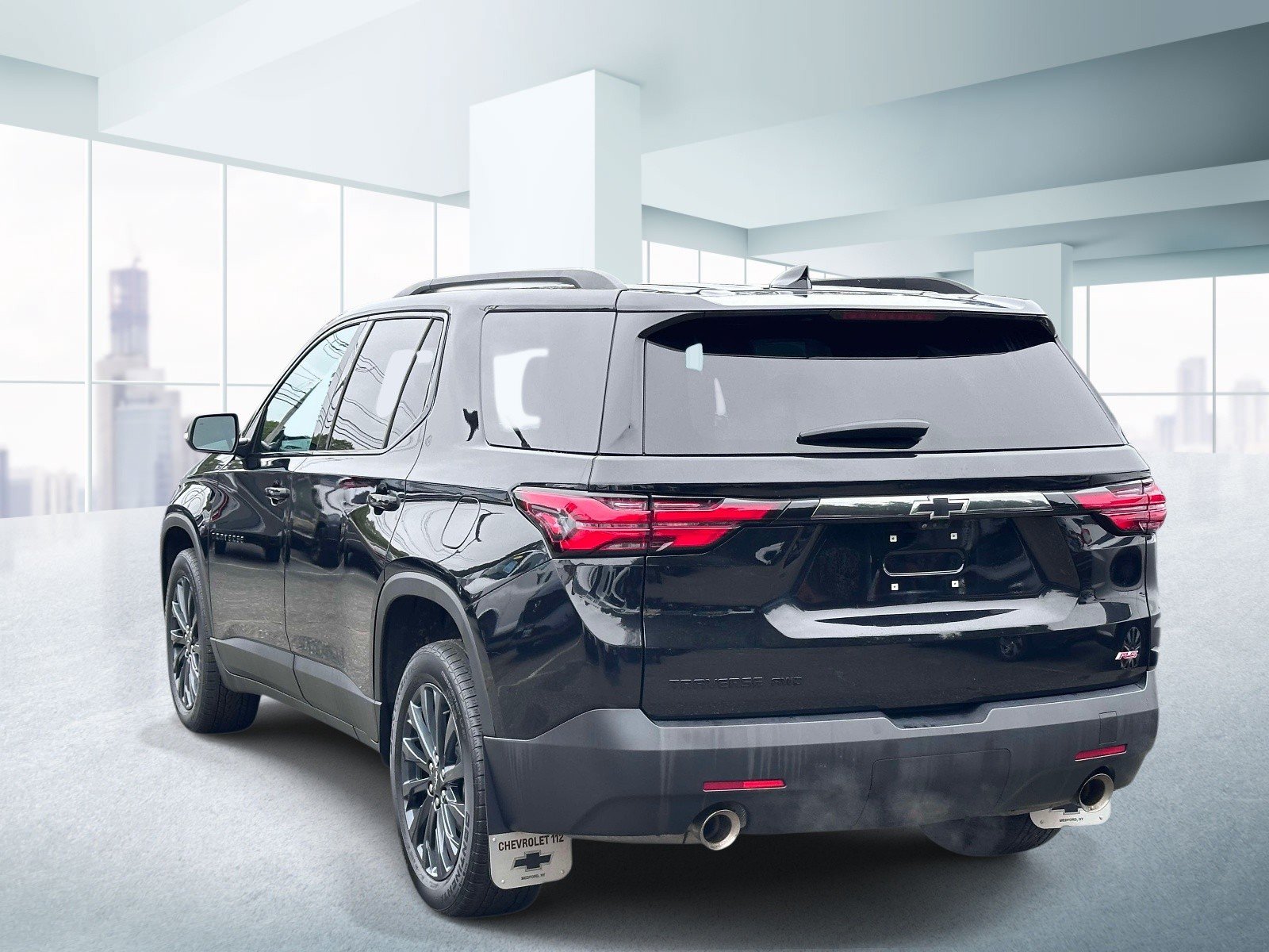 Used 2023 Chevrolet Traverse RS AWD/4WD image 3