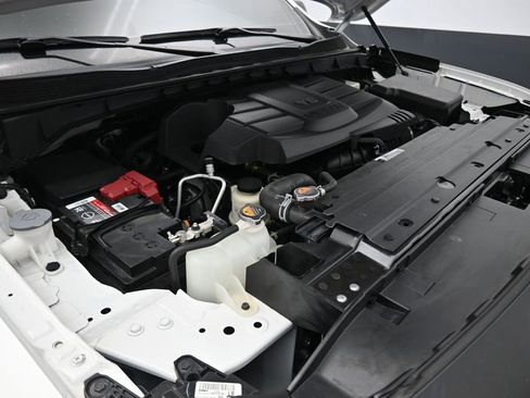 Used 2023 Nissan Titan PRO-4X w/ Pro-4x Convenience Package image 61