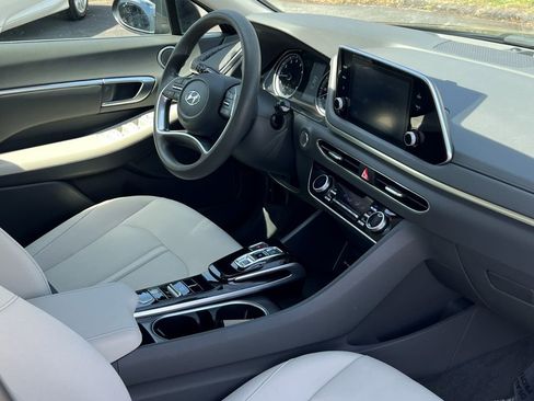 Used 2022 Hyundai Sonata SEL w/ Cargo Package FWD image 10