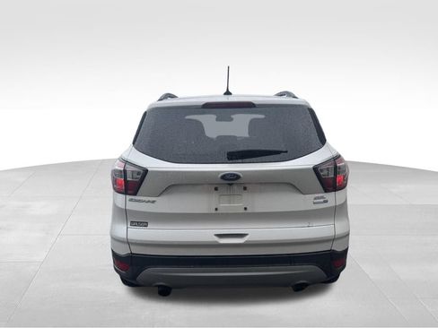 Used 2018 Ford Escape SEL w/ Ford Safe & Smart Package AWD/4WD image 4