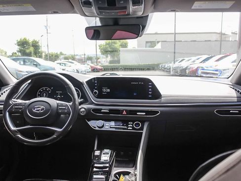 Certified 2023 Hyundai Sonata SEL w/ Convenience Package image 16