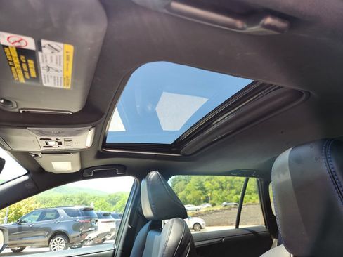 Used 2022 Toyota RAV4 XSE w/ XSE Grade Weather Package AWD/4WD image 9