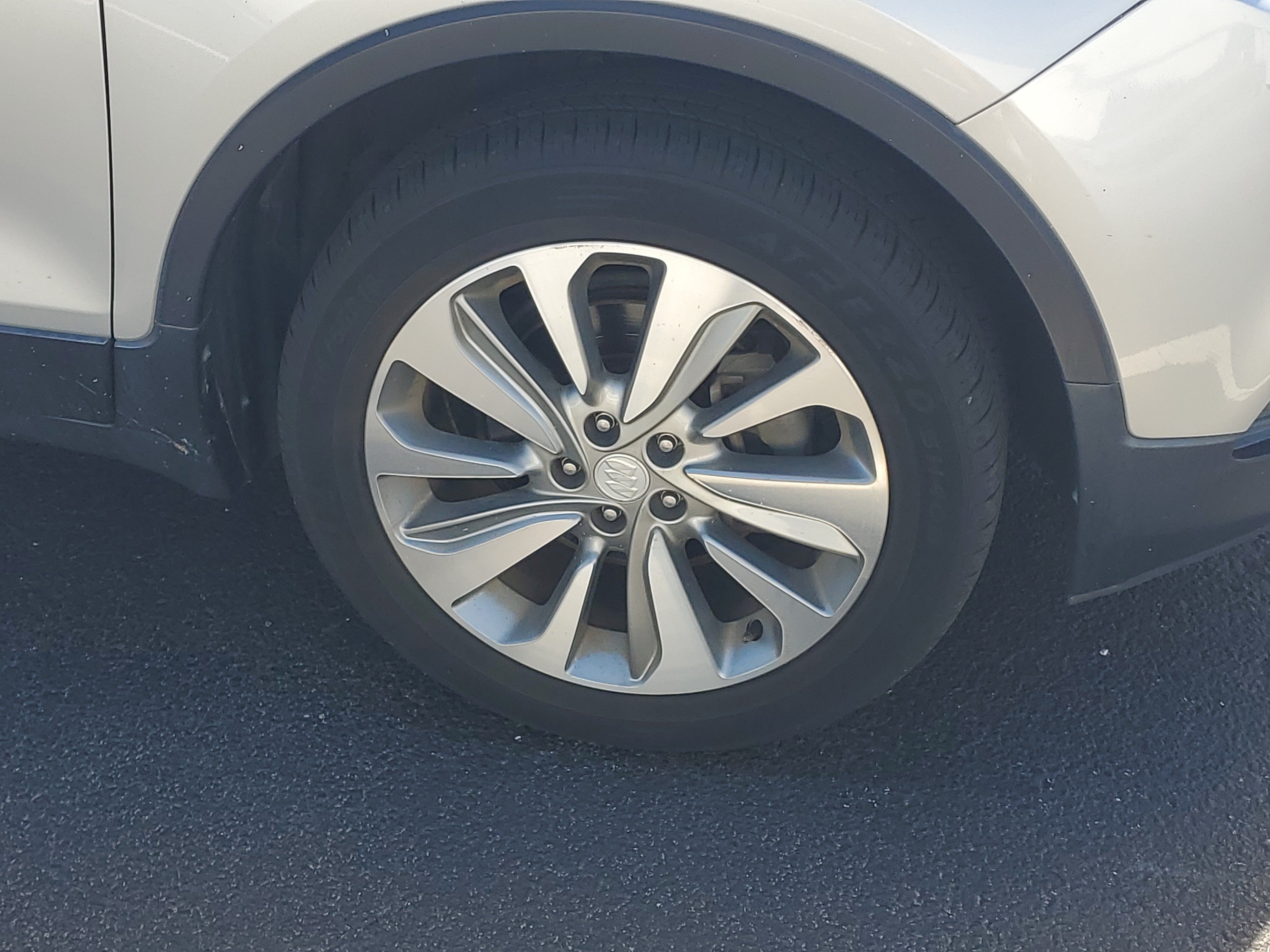Used 2018 Buick Encore Preferred FWD image 2