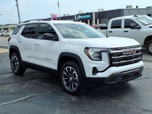 New 2027 GMC Terrain Elevation w/ Elevation Premium Package FWD image 3