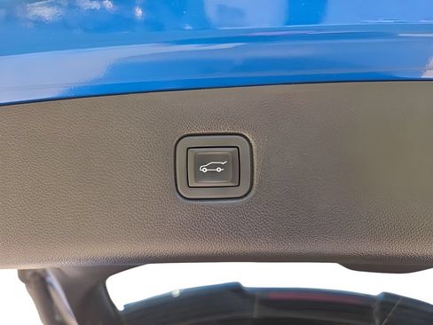 Used 2021 Chevrolet Blazer RS w/ Enhanced Convenience Package AWD/4WD image 13