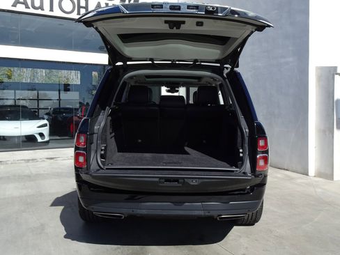 Used 2020 Land Rover Range Rover HSE image 6