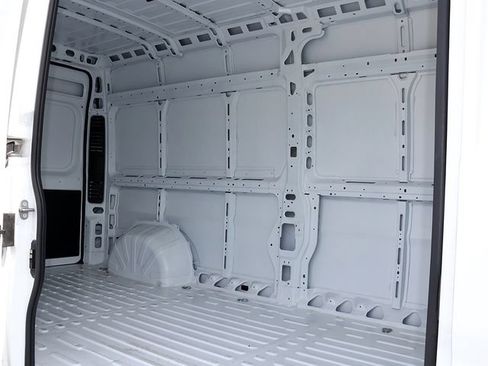 Used 2026 RAM ProMaster 2500 w/ Convenience Group FWD image 24