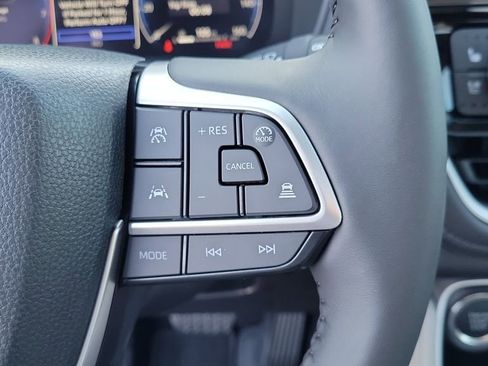 New 2026 Toyota Grand Highlander FWD image 22