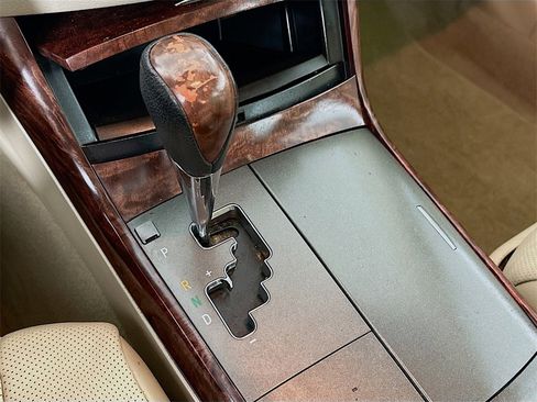 Used 2012 Toyota Avalon image 22