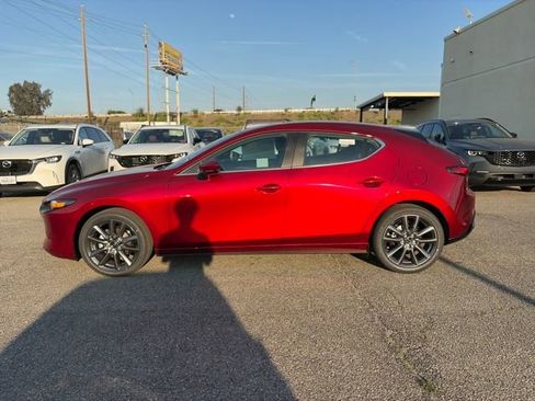 New 2026 MAZDA MAZDA3 Hatchback w/ Preferred Pkg FWD image 2