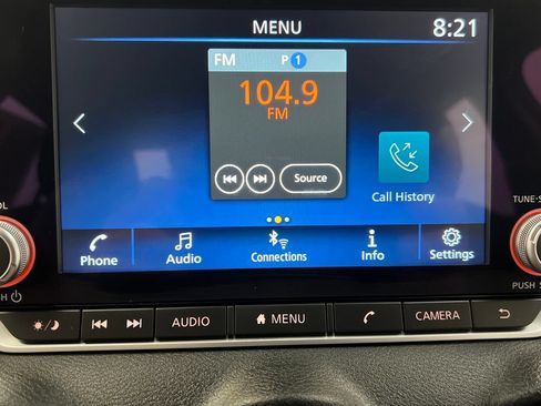 Used 2025 Nissan Sentra SV FWD image 50