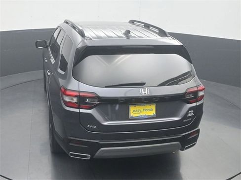 Used 2023 Honda Pilot Elite image 24