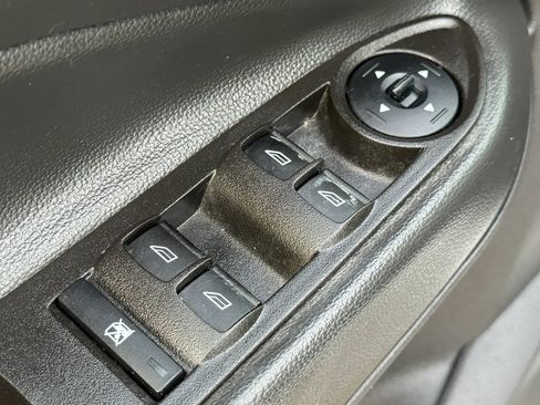 Used 2017 Ford Escape S FWD image 23