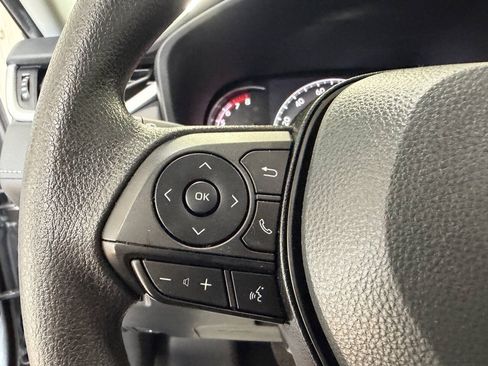 Used 2023 Toyota RAV4 LE AWD/4WD image 16