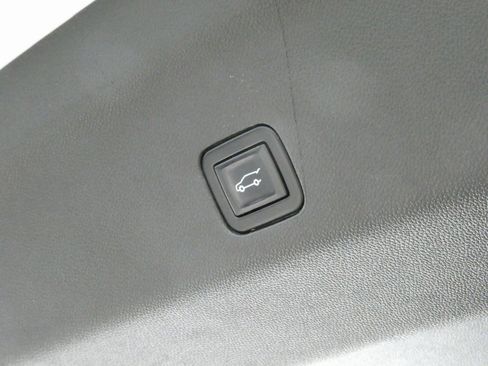 Used 2021 GMC Yukon Denali image 27