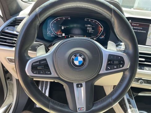 Used 2021 BMW X7 xDrive40i w/ M Sport Package AWD/4WD image 22