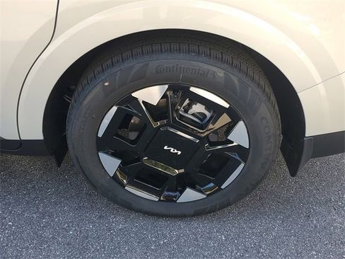 New 2026 Kia Carnival EX image 39