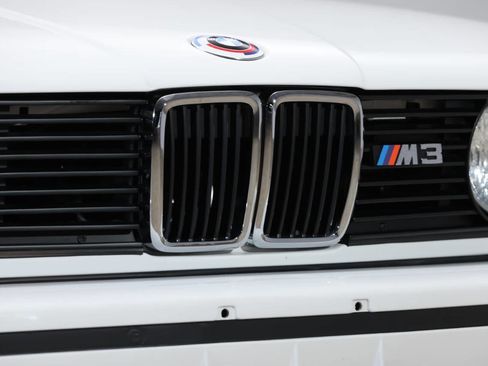 Used 1988 BMW M3 Coupe image 24