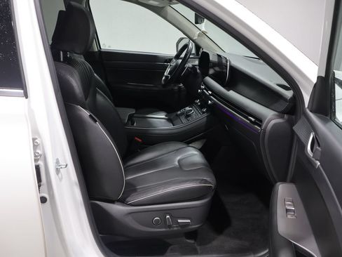 Used 2024 Hyundai Palisade Limited AWD/4WD image 25