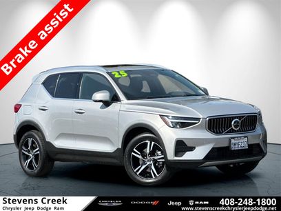 Used 2025 Volvo XC40 B5 Core