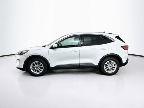 Used 2021 Ford Escape SE FWD image 4