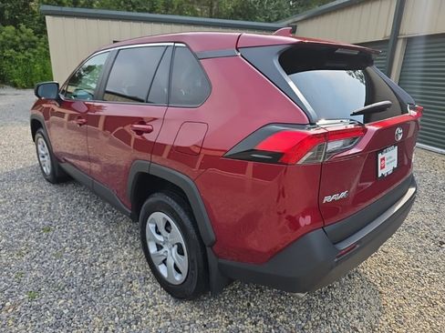 Certified 2024 Toyota RAV4 LE AWD/4WD image 4