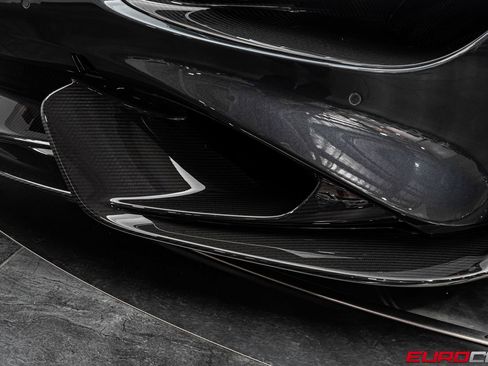 Used 2021 McLaren 765LT RWD image 16