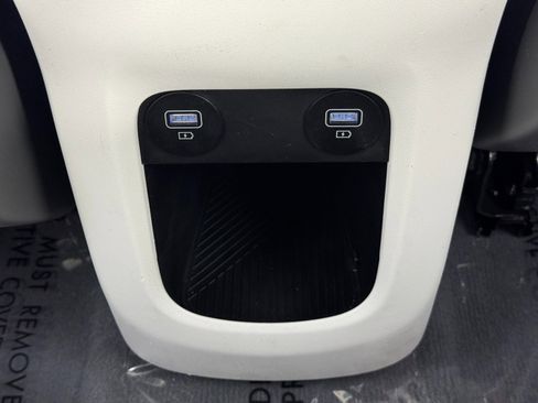 Used 2022 Hyundai Ioniq 5 Limited image 31