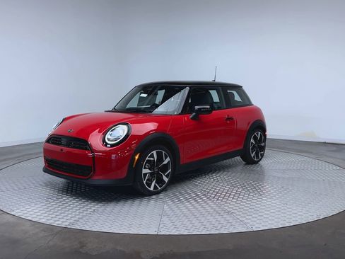New 2026 MINI Cooper 2-Door Hardtop FWD image 4
