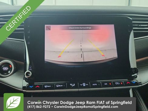 Certified 2024 Jeep Wagoneer L Series II image 17