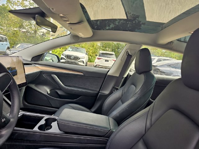Used 2023 Tesla Model 3 Standard Range RWD image 5