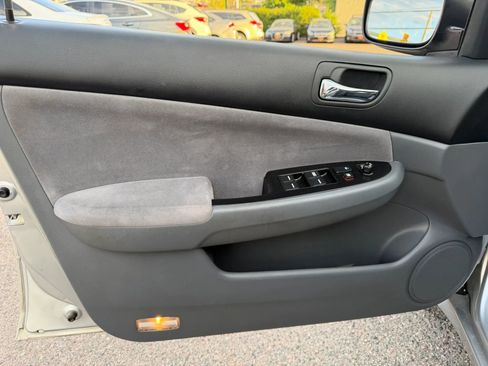 Used 2007 Honda Accord SE image 12