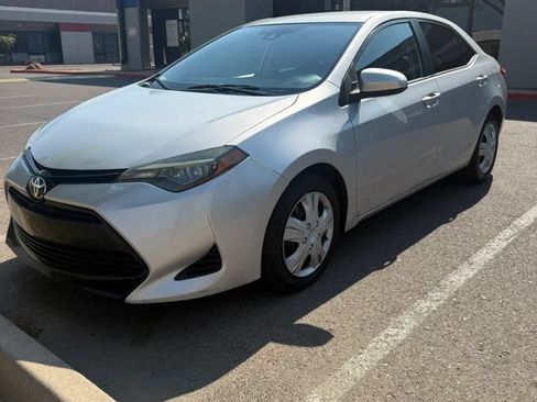 Used 2019 Toyota Corolla LE w/ Carpet Mat Package (TMS) FWD image 1