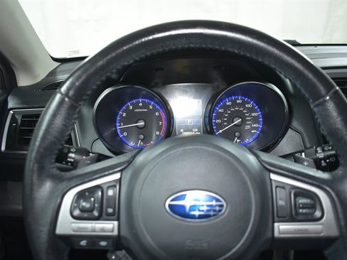 Used 2017 Subaru Outback 2.5i Premium AWD/4WD image 10