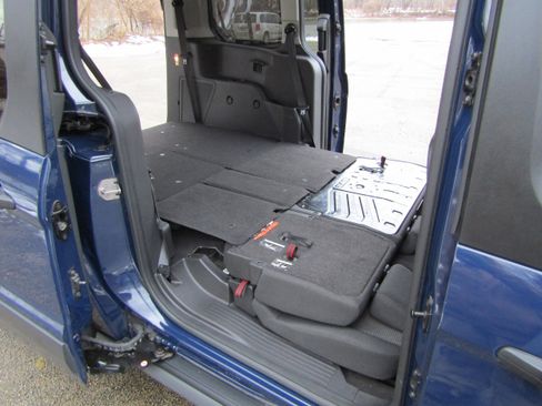 Used 2018 Ford Transit Connect XL image 25