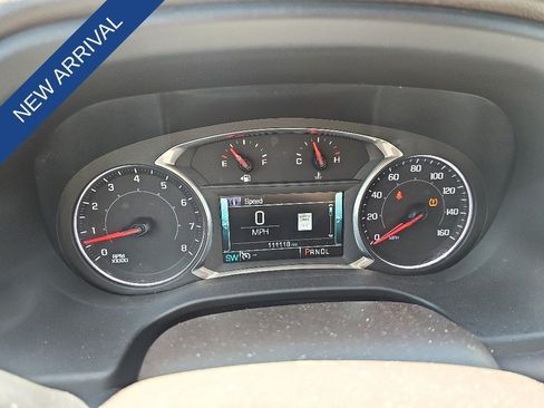 Used 2019 GMC Acadia SLT FWD image 3
