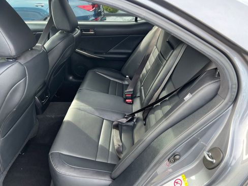 Used 2018 Lexus IS 300 F Sport image 21