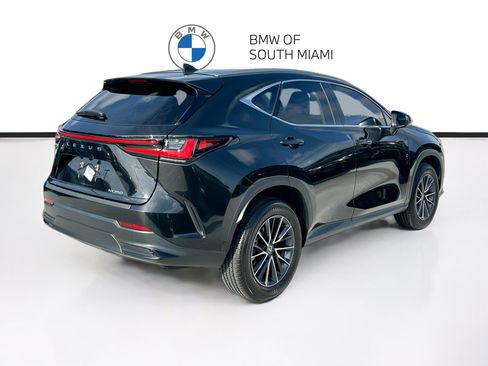 Used 2025 Lexus NX 250 FWD w/ Towing Package (2000 Lbs) image 7
