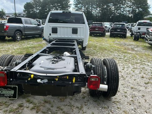 New 2025 RAM 5500 Tradesman image 9