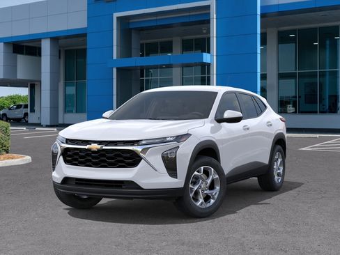 New 2026 Chevrolet Trax LS FWD image 6