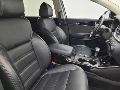 Used 2019 Kia Sorento EX w/ EX Touring Package image 21