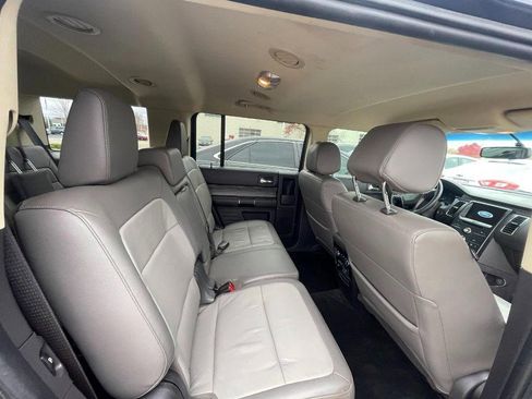 Used 2017 Ford Flex SEL w/ Equipment Group 202A image 4