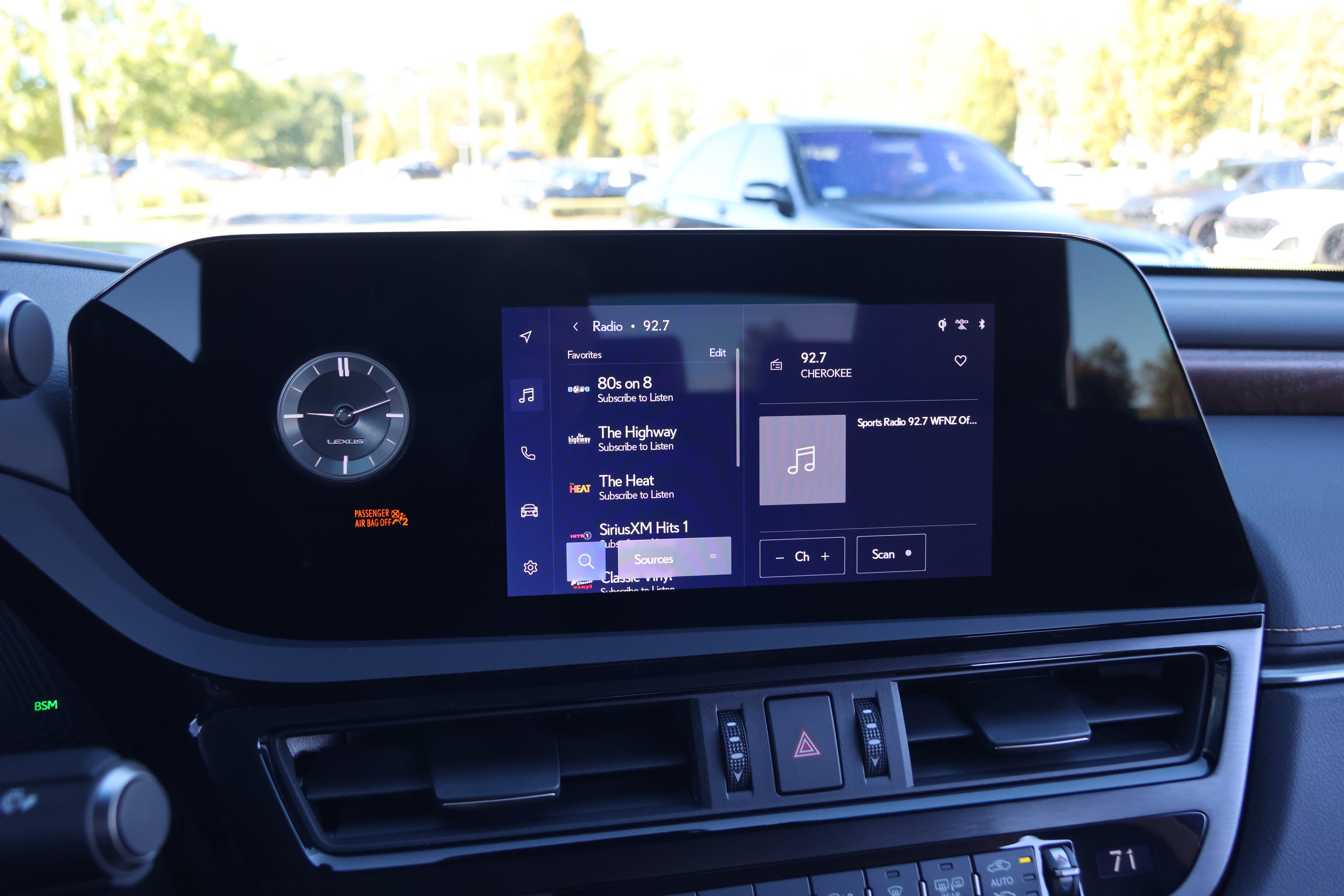 Used 2024 Lexus ES 350 w/ Premium Package FWD image 18