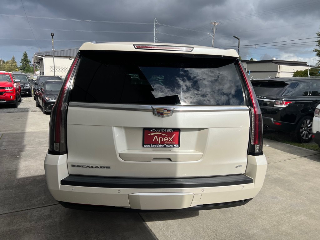 Used 2015 Cadillac Escalade ESV Platinum AWD/4WD image 6