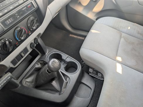 Used 2012 Toyota Tacoma 2WD Regular Cab image 19