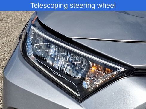 Used 2019 Toyota RAV4 Limited image 10