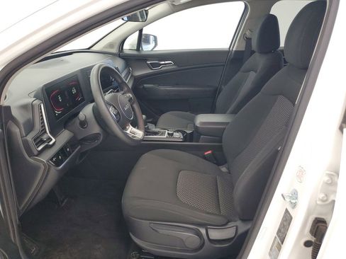 Used 2023 Kia Sportage LX image 13