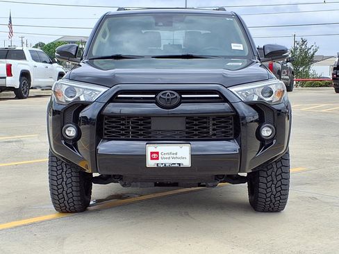 Used 2023 Toyota 4Runner SR5 Premium w/ Moonroof Package image 2