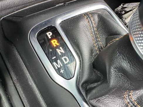 Used 2022 Jeep Wrangler Unlimited Sahara image 16