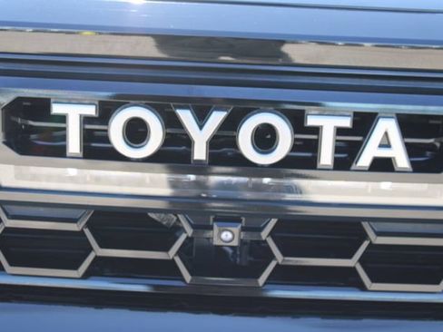 Used 2024 Toyota Tacoma TRD Pro AWD/4WD image 20